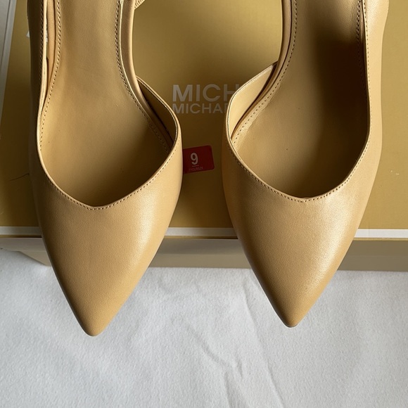 Michael Kors Eliza Pump Leather Butternut Sandals Size 9M - Picture 2 of 9